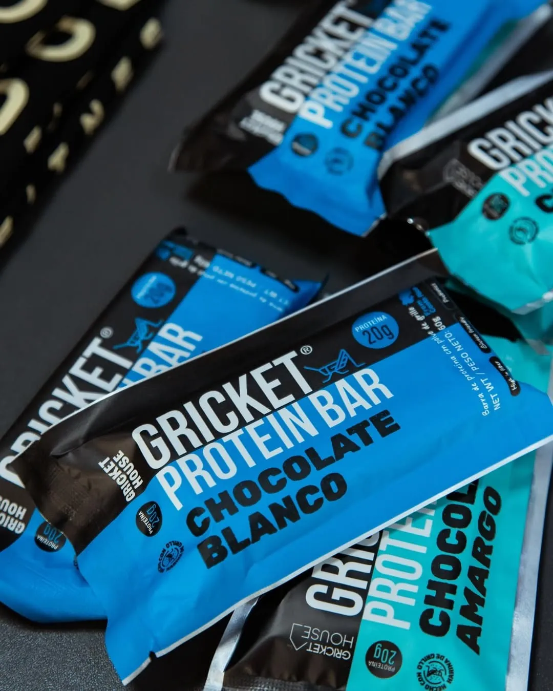 Barritas Gricket Protein Bar de chocolate blanco y chocolate amargo